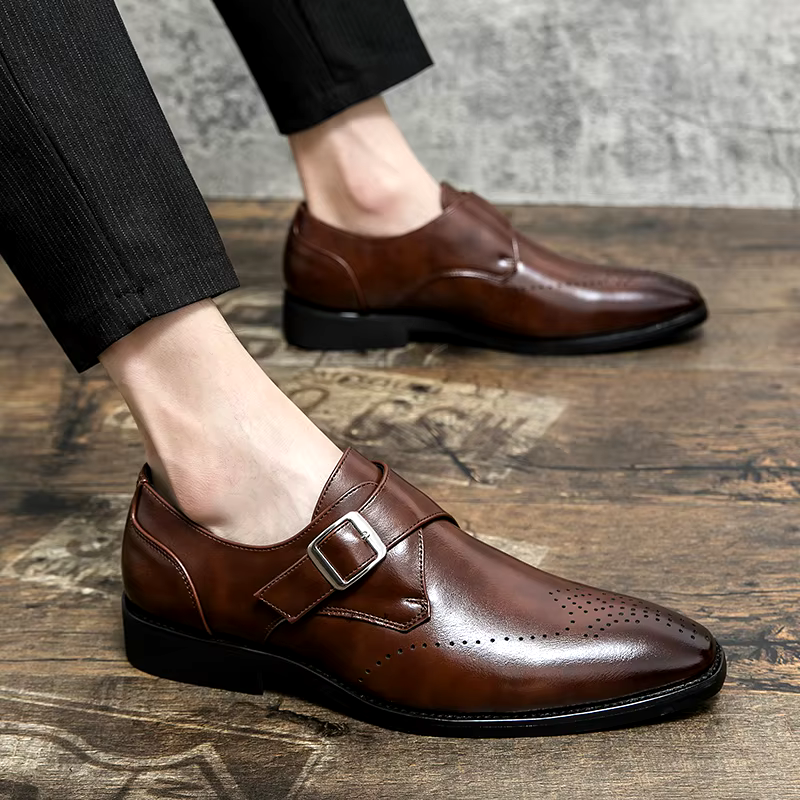 Elegante Monkstrap-Herrenschuhe mit Lochmuster