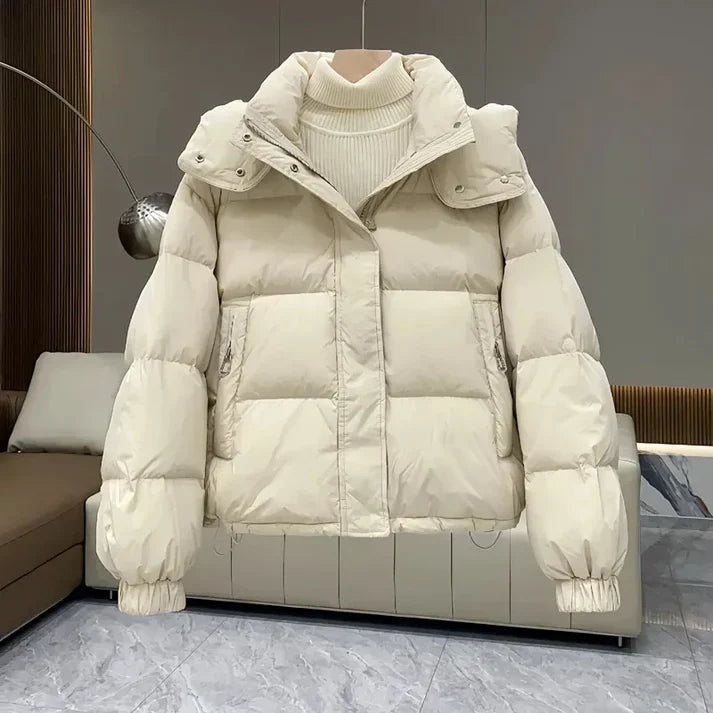 Kiana - Warmer mantel im klassischen design