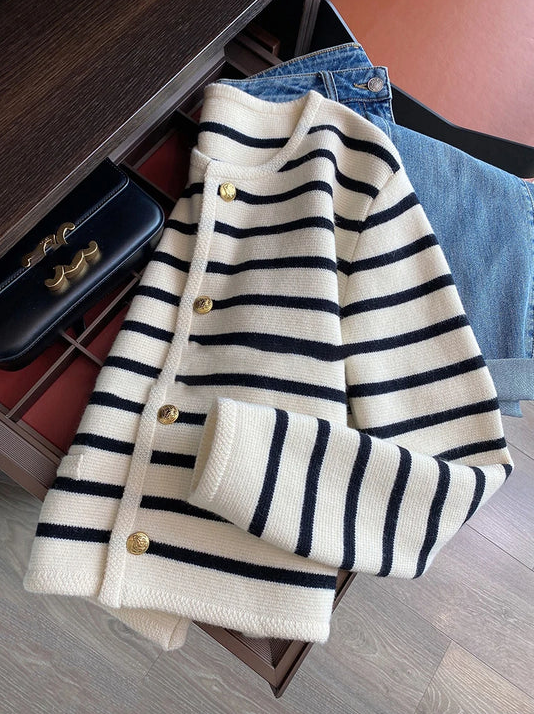 Maren - Pullover mit offenem Ausschnitt und Streifen