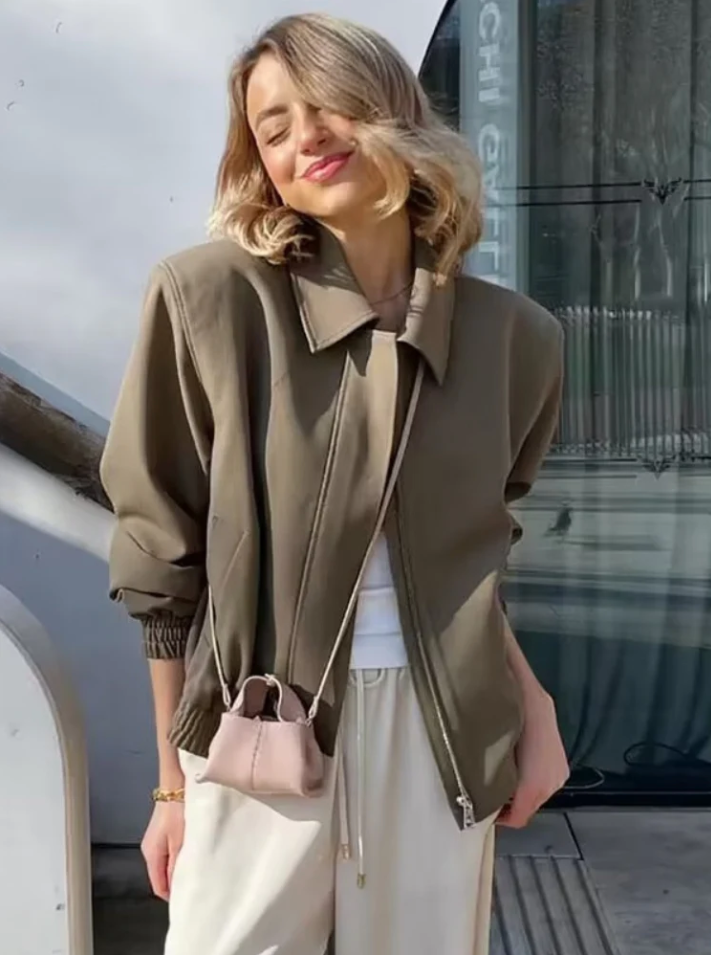 Jillian - Warm wattierte damenjacke mit kapuze