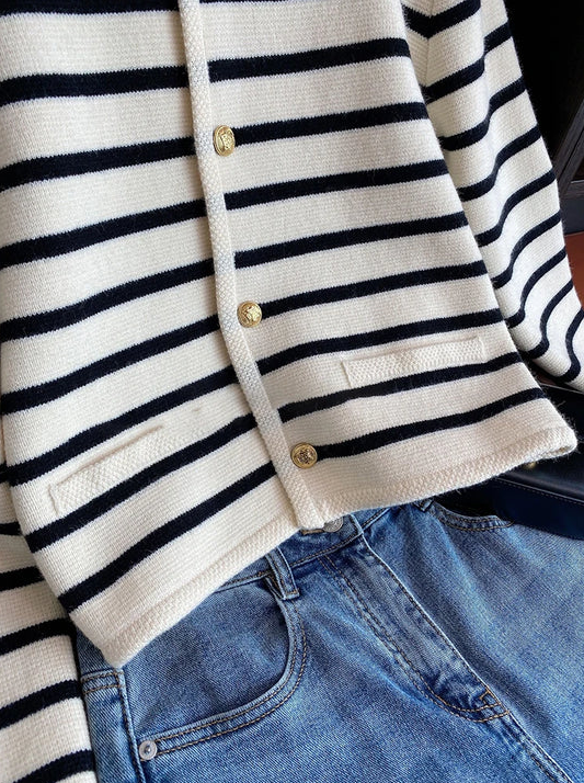 Maren - Pullover mit offenem Ausschnitt und Streifen