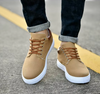 Herren-Sneaker aus Canvas mit niedriger Sohle, Gummisohle und Schnürsenkeln