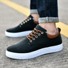 Herren-Sneaker aus Canvas mit niedriger Sohle, Gummisohle und Schnürsenkeln
