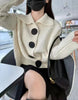 Lyra - Elegante strickjacke mit knopfverschluss