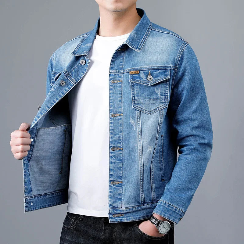 Herren-Jeansjacke mit Vintage-Waschung und Knopfleiste vorne