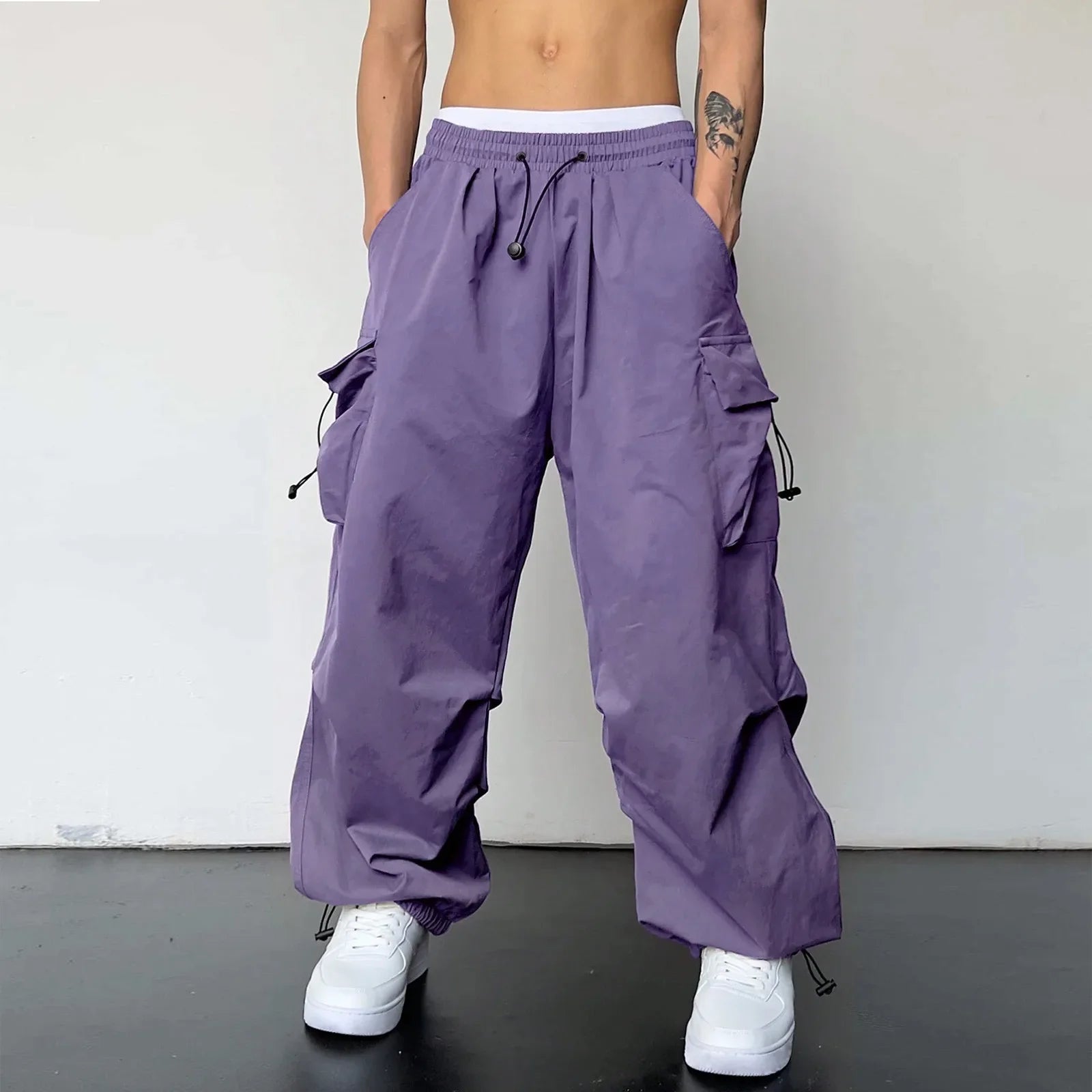 Herren Streetwear-Cargohose mit verstellbarem Bund und Beinabschlüssen