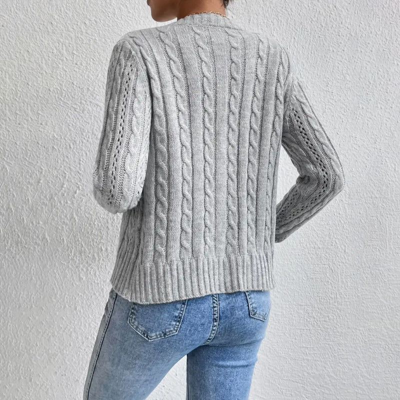 Lange Strickjacke für Damen mit Knöpfen