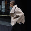 Übergroße Teddyjacke mit Knopfdetails für Damen