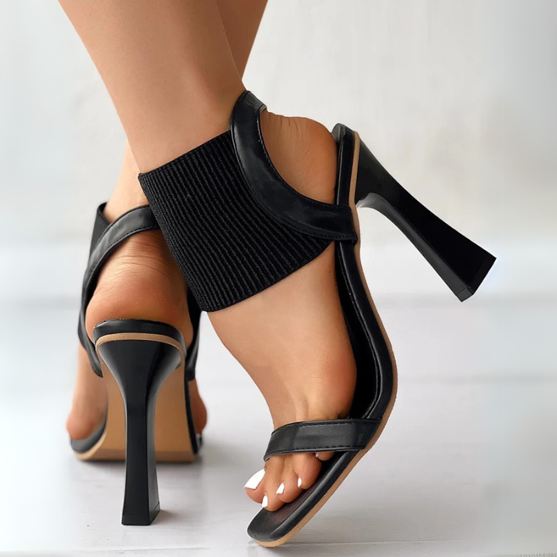 Damen-Sandalen mit Blockabsatz und Fesselriemchen