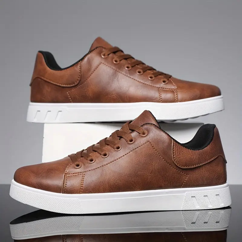 Herren-Sneaker mit niedrigem Schaft und wasserabweisendem, strapazierfähigem Obermaterial