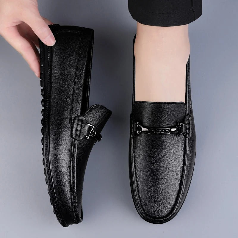 Herren Slipper aus echtem Leder mit metallischem Seildetail