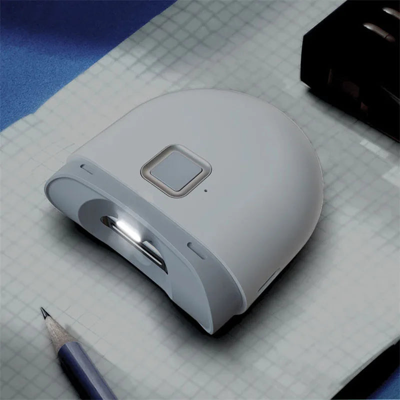 Elektrischer Nagelknipser mit Staubsaugerfunktion und LED-Licht