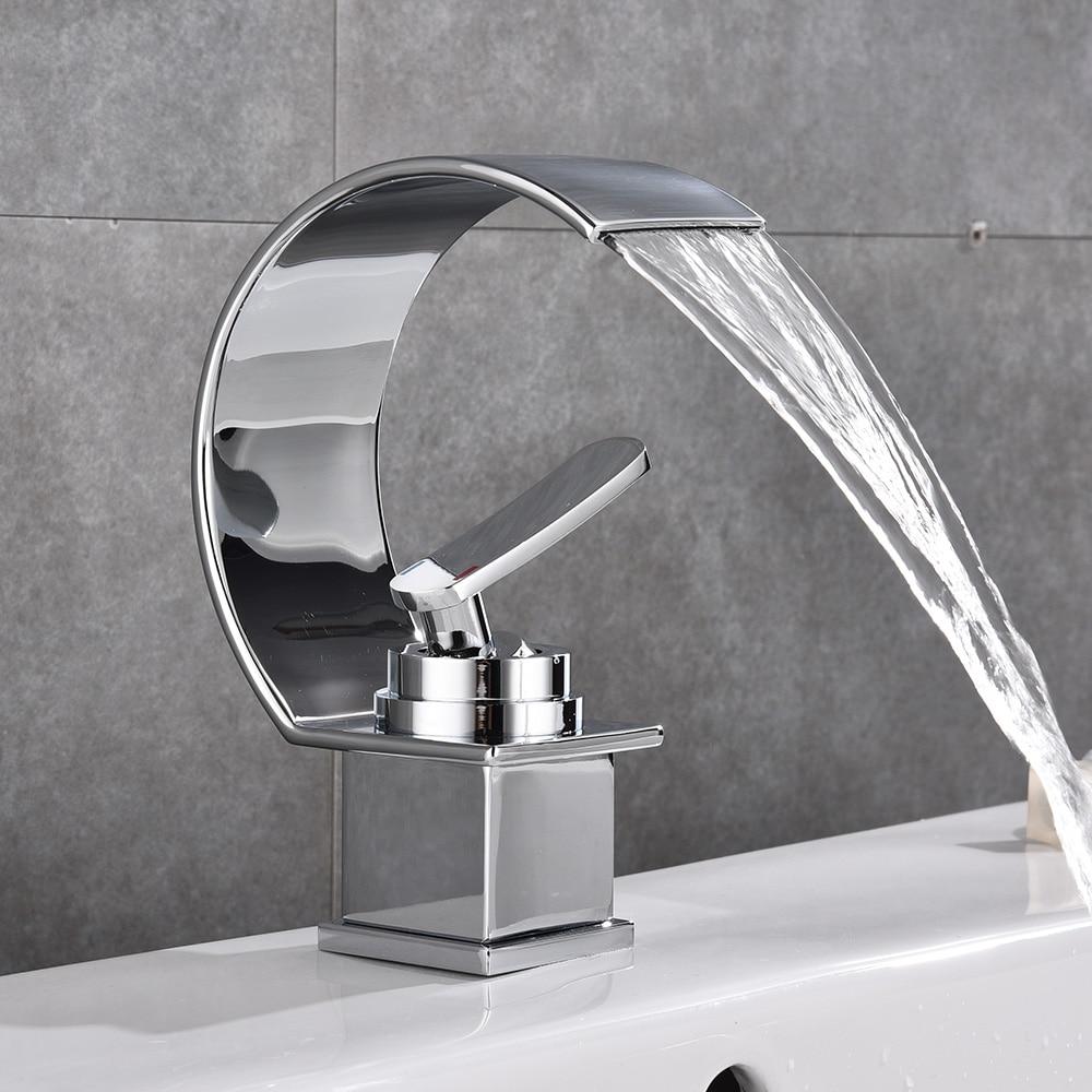 CrystalFalls™ | Wasserfall-Badewasserhahn