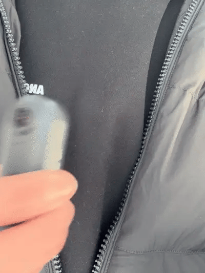 Tragbare Mini-4K-Actionkamera mit wasserdichtem Gehäuse und Halterung