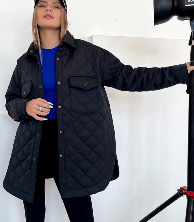Amoura - Lockere Steppjacke In Übergröße